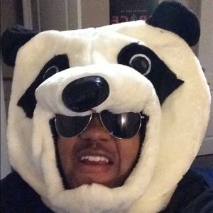 Meet your Posher, Eric